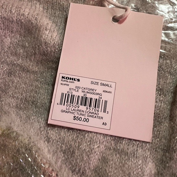 Lauren Conrad NWT gray sweater with cat face - Picture 7 of 7